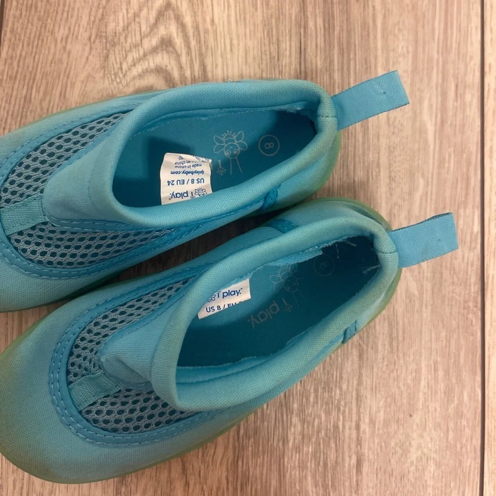 iPlay Water Shoes Size 8